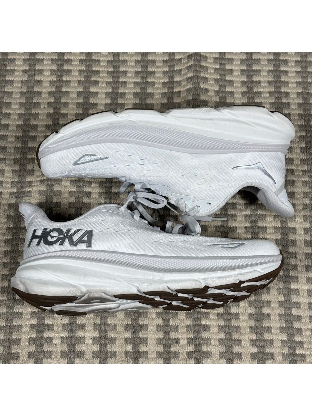 Hoka Clifton 9 Men’s Size 10D White Running Walking Athletic Sneakers Shoes